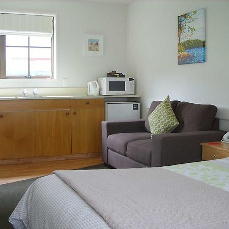 Tudor Court Motel Christchurch Esterno foto
