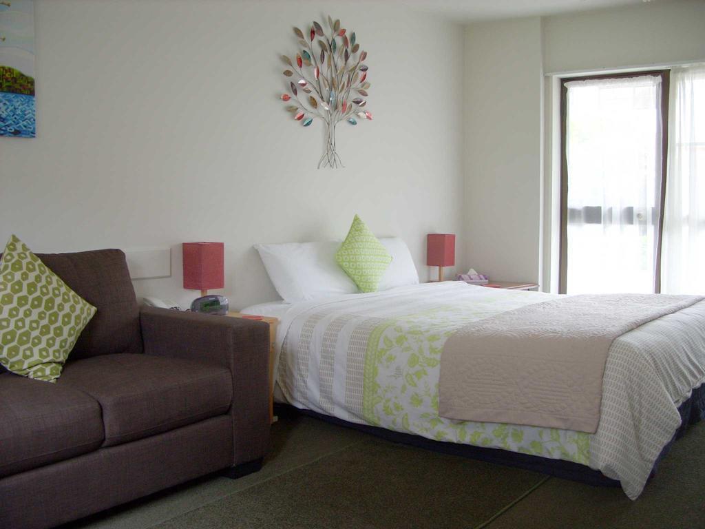 Tudor Court Motel Christchurch Esterno foto