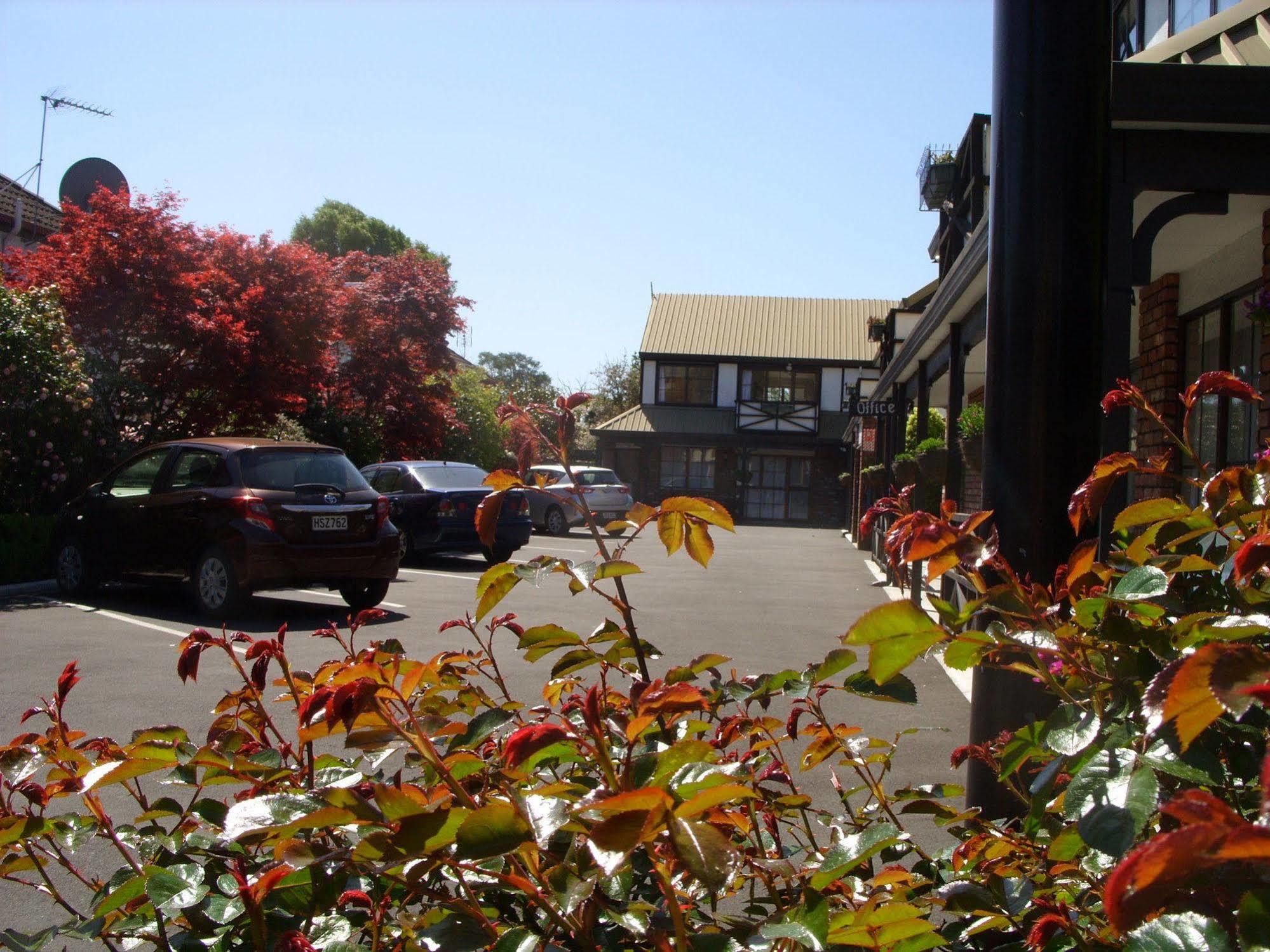 Tudor Court Motel Christchurch Esterno foto