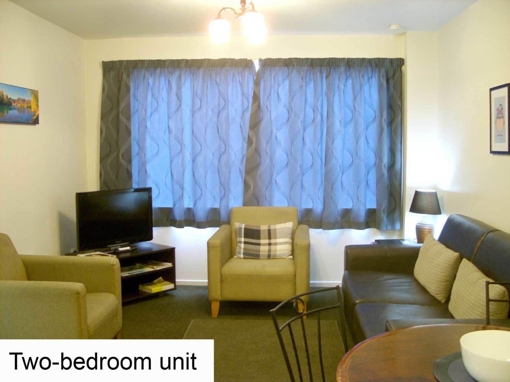 Tudor Court Motel Christchurch Esterno foto