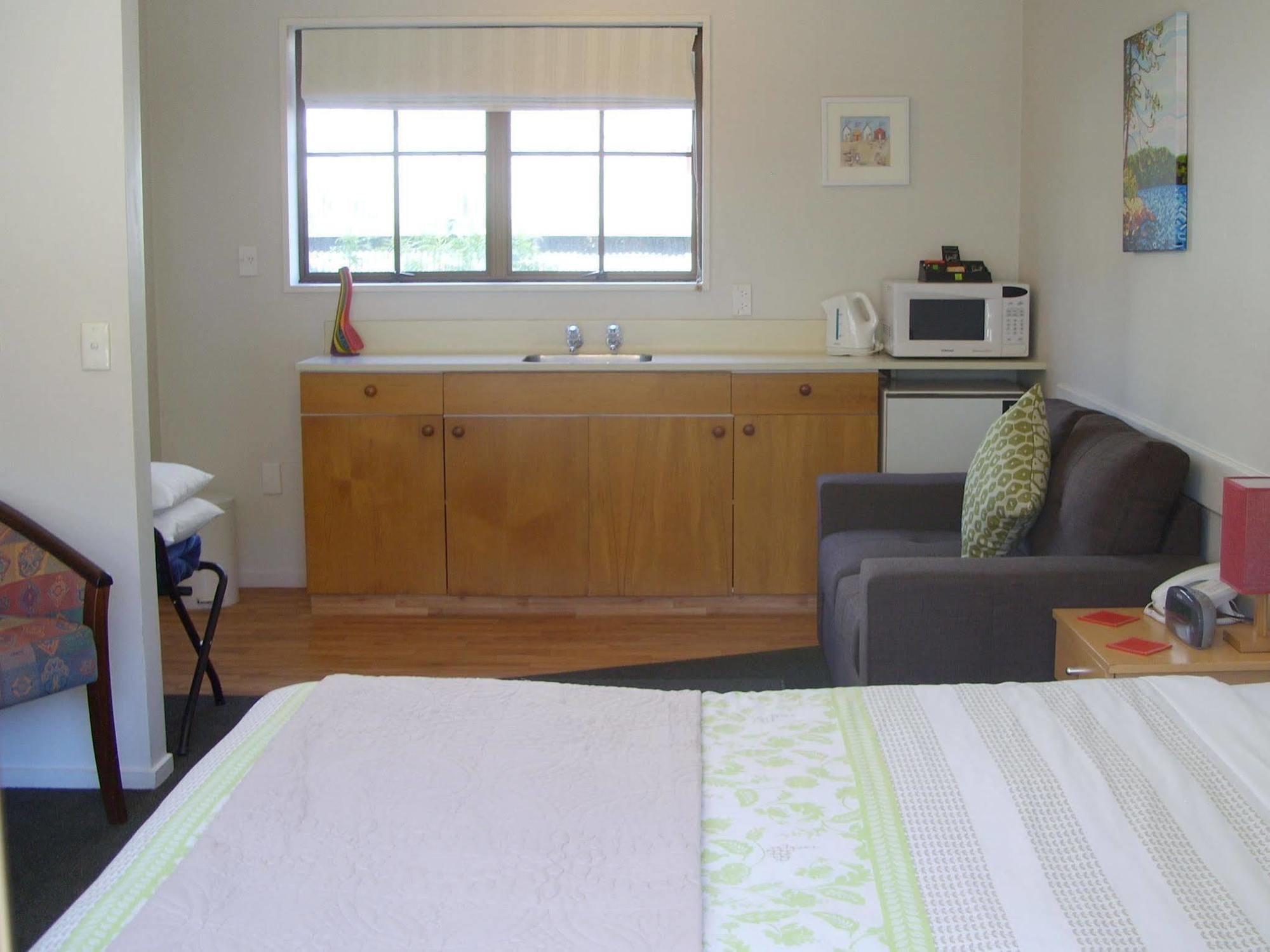 Tudor Court Motel Christchurch Esterno foto